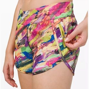 Lululemon tracker shorts 4” catalyst multi size 6